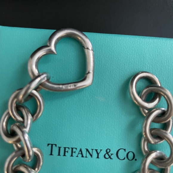 Tiffany & Co. Open heart bracelet - Picture 2 of 5